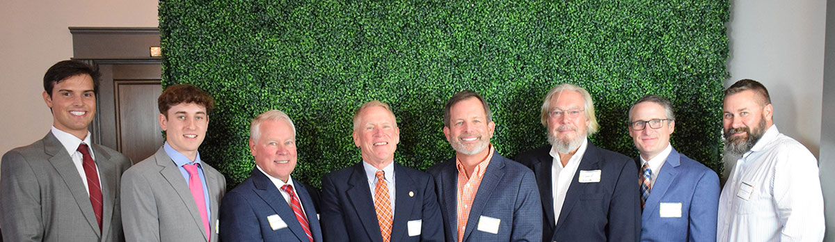 Image of many different current and former members of fraternities at UTK. This picture represents the Greek Gala.